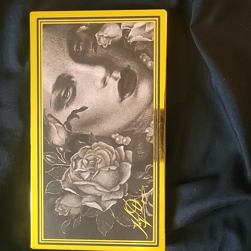 Kat Von D 10th anniversary palette